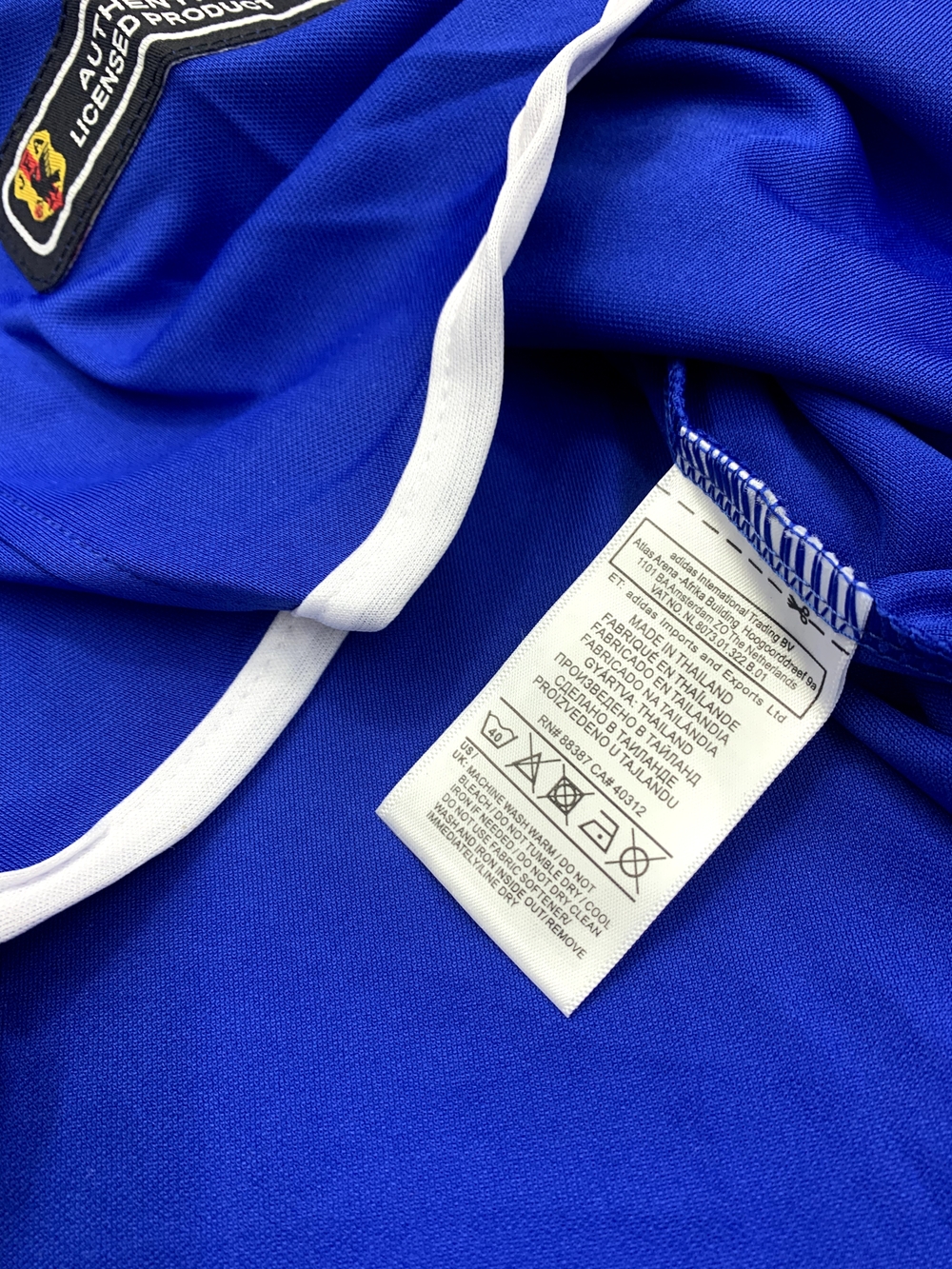 Adidas Japan 2000 Retro Long Sleeve Jersey Size M - Picture 7 of 7
